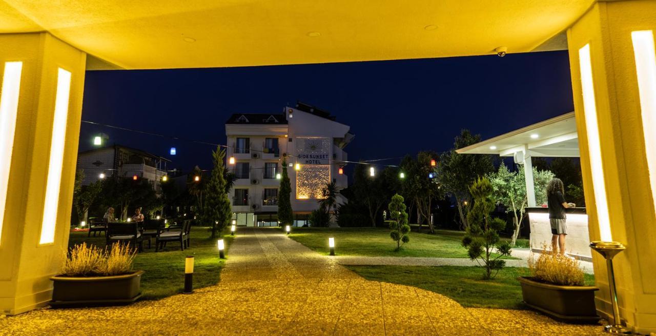 Side Sunset Hotel Exterior photo